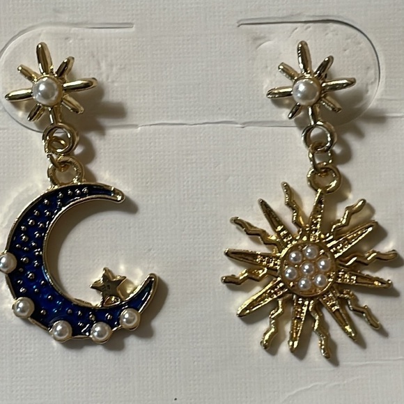 Gold Moon And Star Blue Mismatched Drop Earrings - Picture 8 of 12